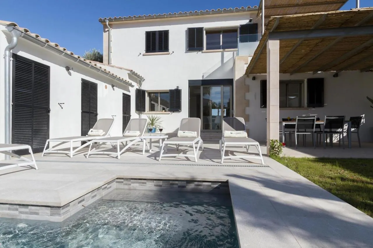 Villa Holland 11 Port de Pollenca 0*,  Spain