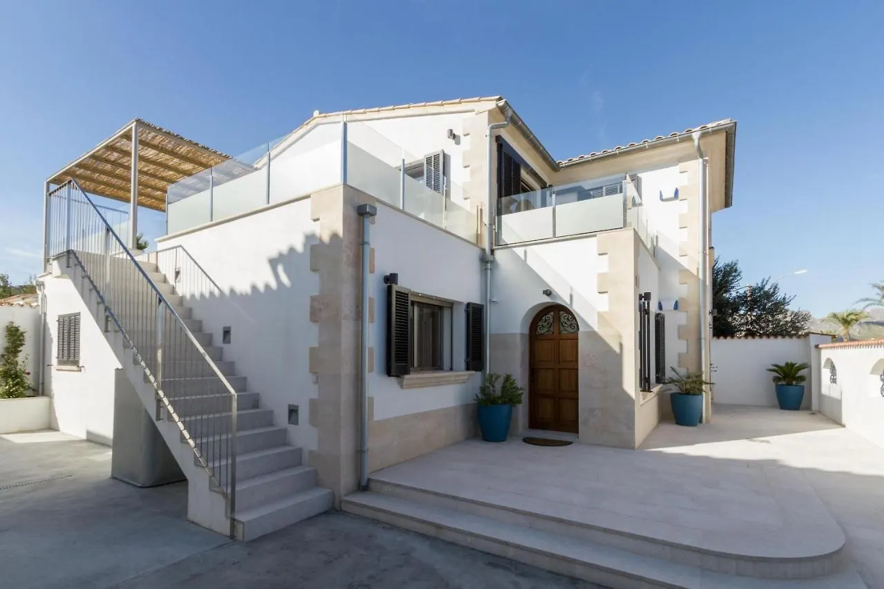 Villa Holland 11 Port de Pollenca 0*,